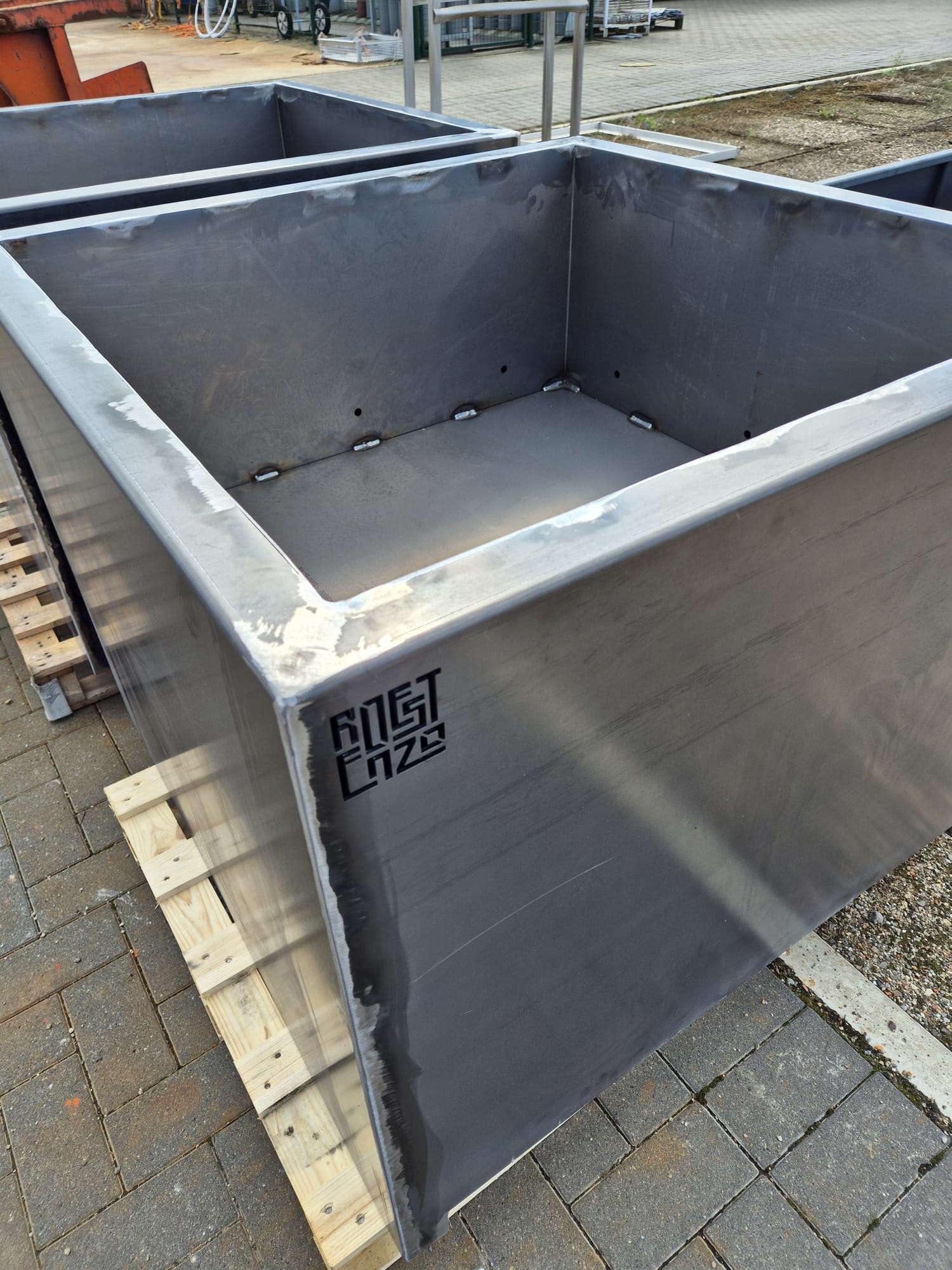 cortenstaal bloembak grijs Bloembakken openbare ruimte