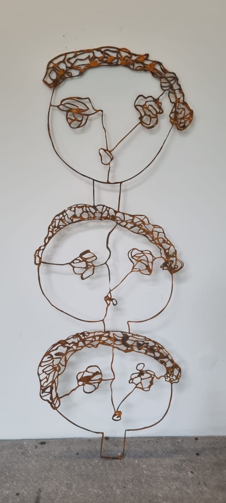 Jan Latinne cortenstaalkunst zusjes Jan Latinne cortenstaalkunst zusjes